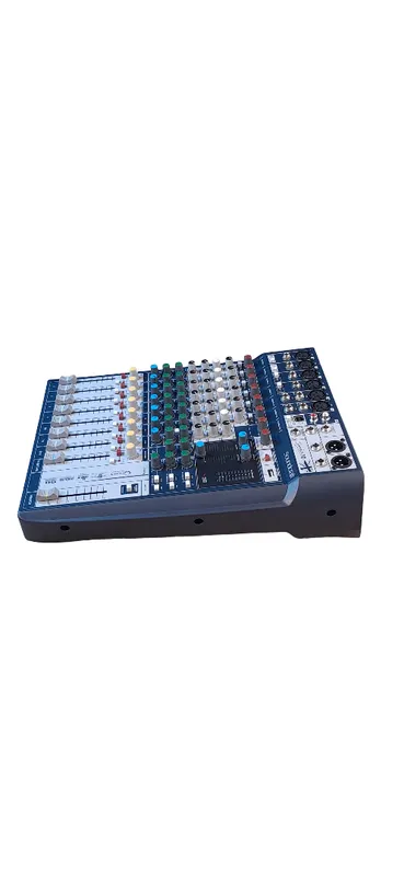 Consola soundcraft signature 10