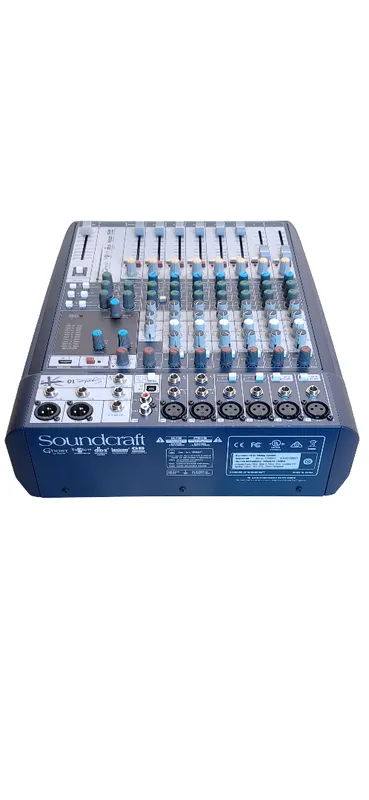 Consola soundcraft signature 10