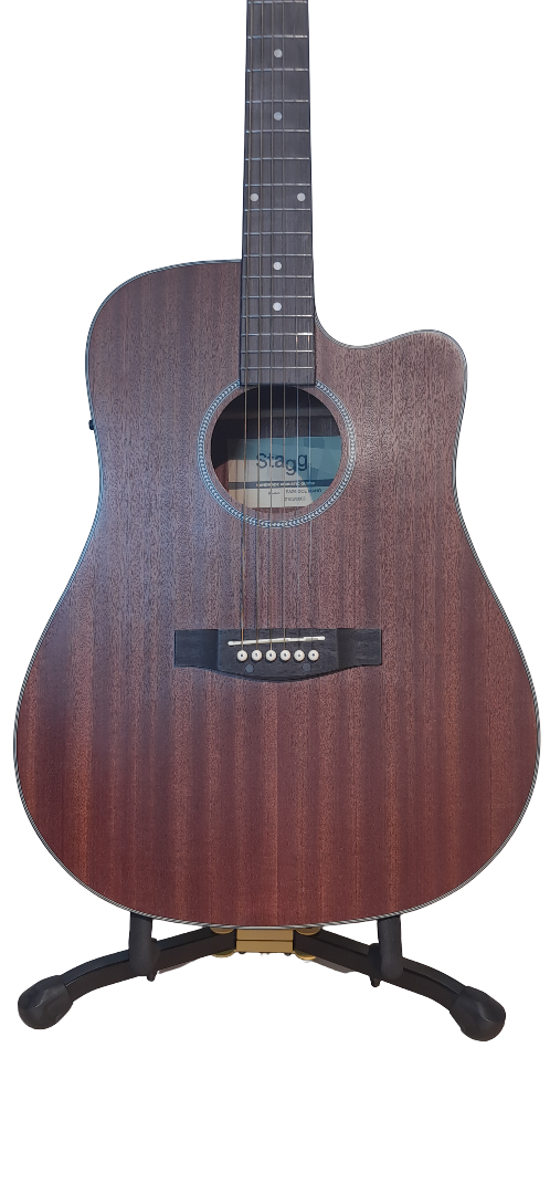 Guitarra electroacústica stagg sa25