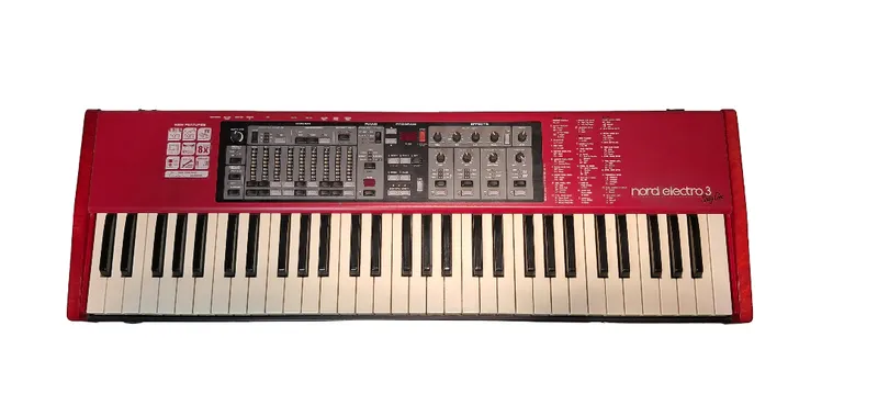 Sintetizador nord electro 3