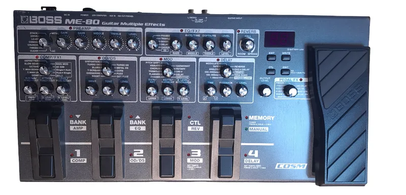 Pedal multiefecto boss me80