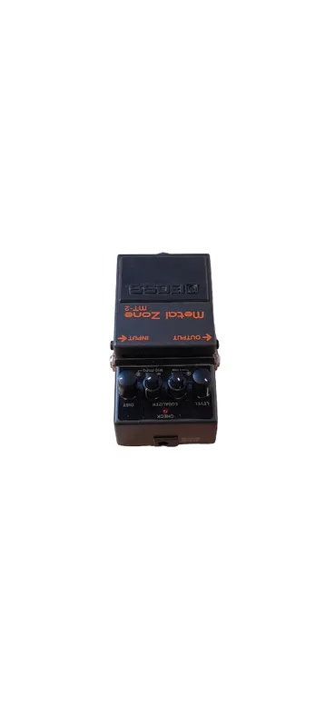 Pedal distorsion boss metal zone mt2