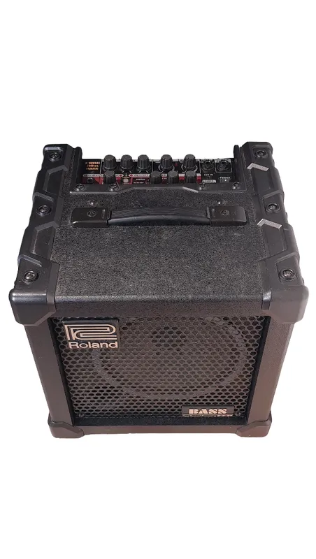 AMPLIFICADOR ROLAND CUBE BASS 20XL