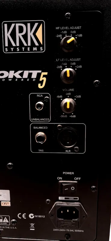 Monitor de estudio krk rokit 5 gen 3 par