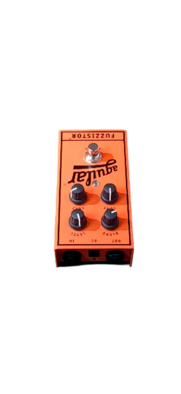 Pedal bajo aguilar fuzzistor