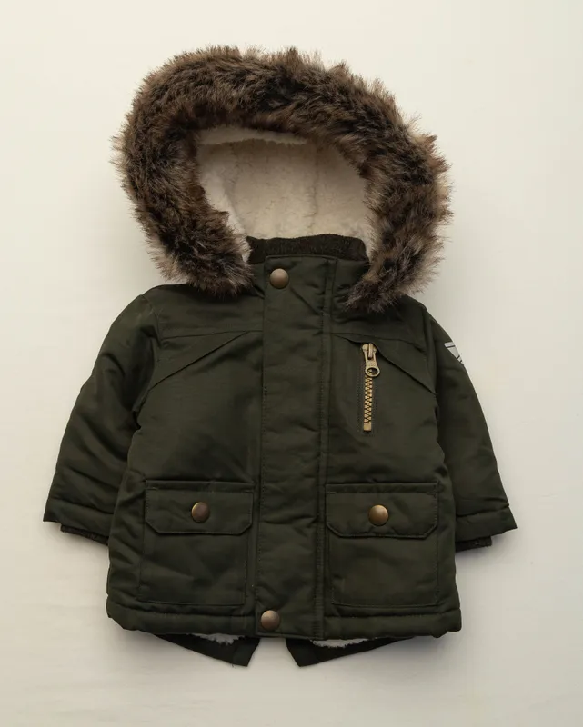 Campera con capucha y corderito primark