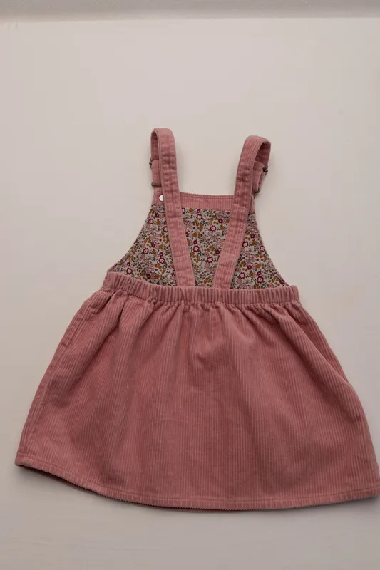 Vestido jardinero corderoy zara