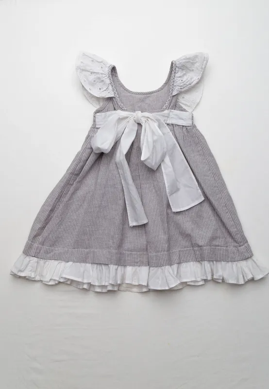 Vestido cuello broderie