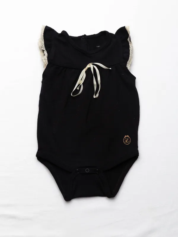 Body little akiabara