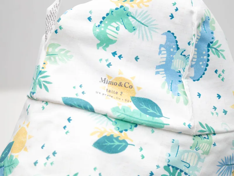Traje de baño con sombrero mimo & co