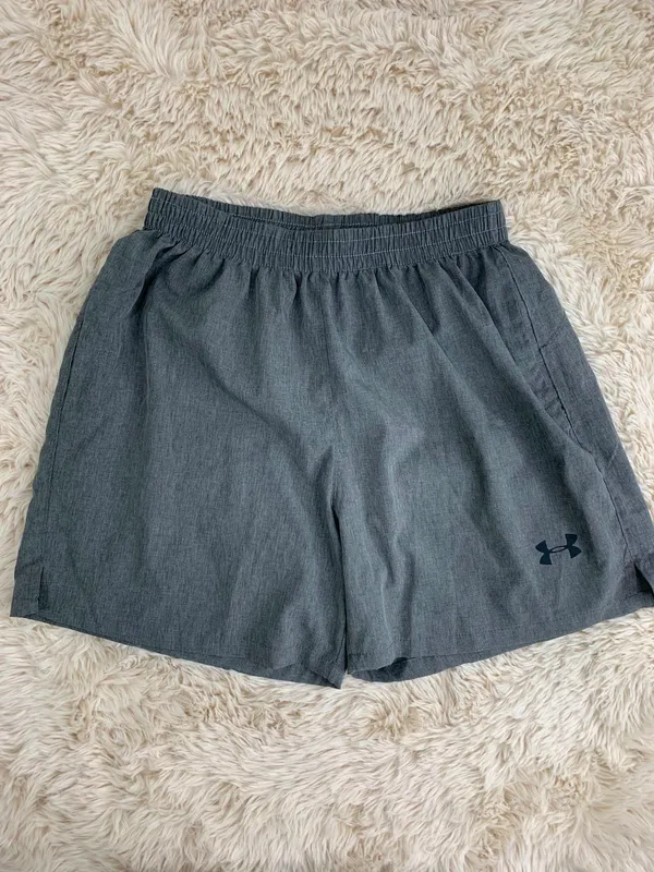 Short deportivo gris under armour tl