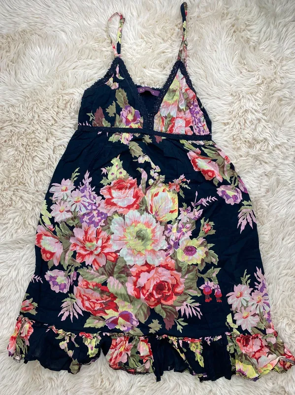 Musculosa floreada azul rapsodia ts