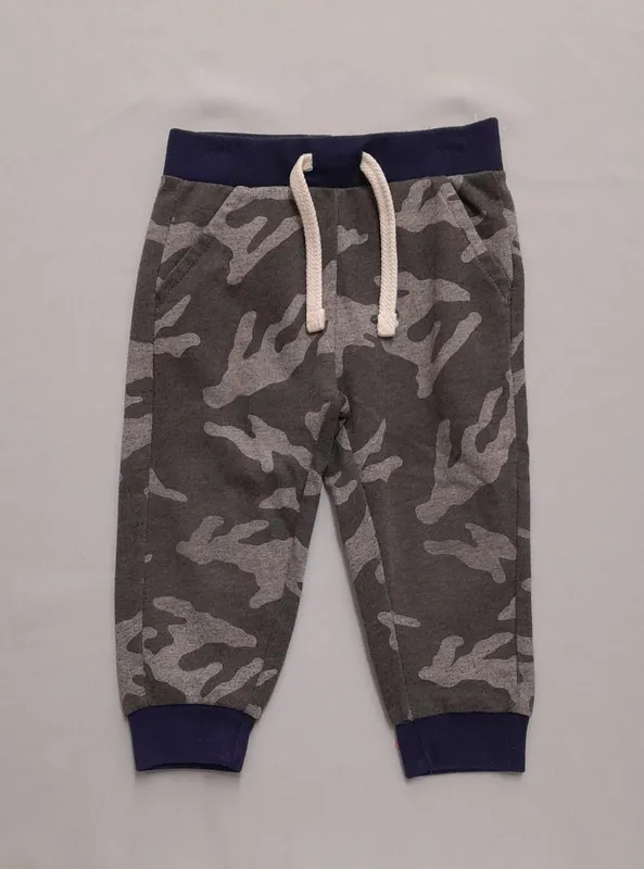 Babucha camuflada gap 18-24m