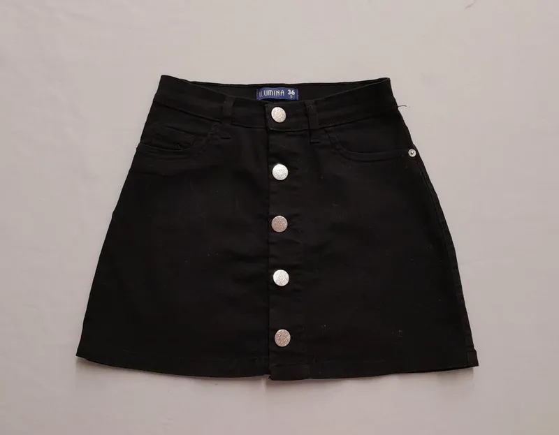 Pollera negra gabardina abotonada t 36/s