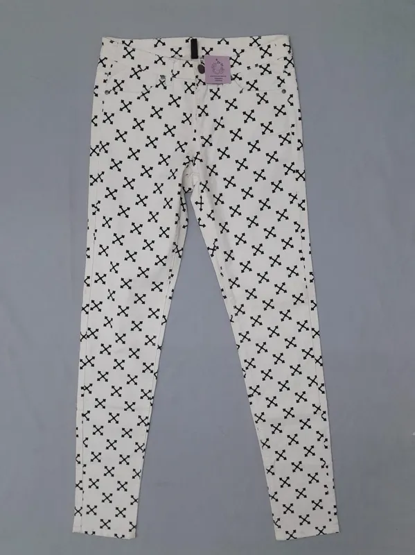 Pantalon blanco con cruces hym talle 38