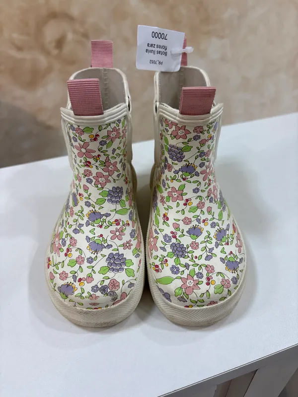 Botas Zara calce 24 