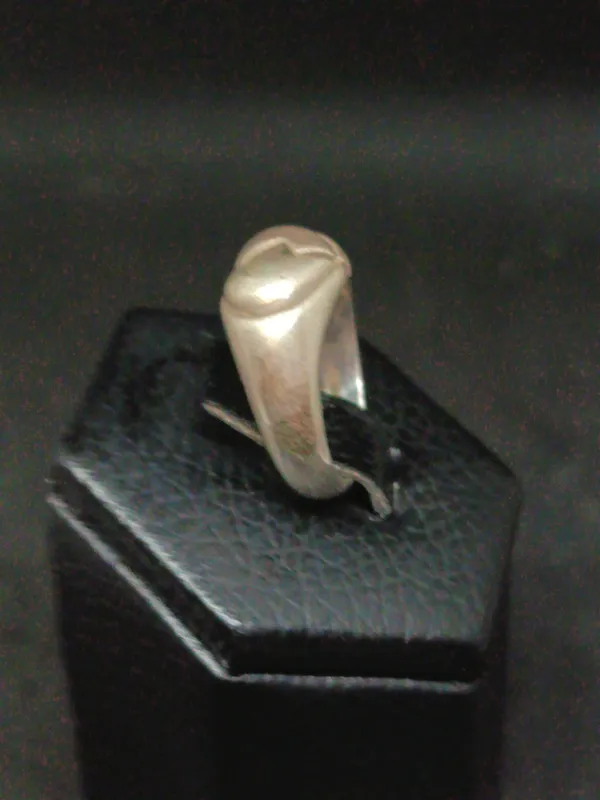Anillo de plata fisonomia corazon roto