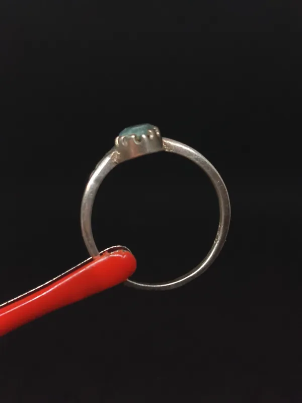 Anillo de plata 925 con piedra en bruto