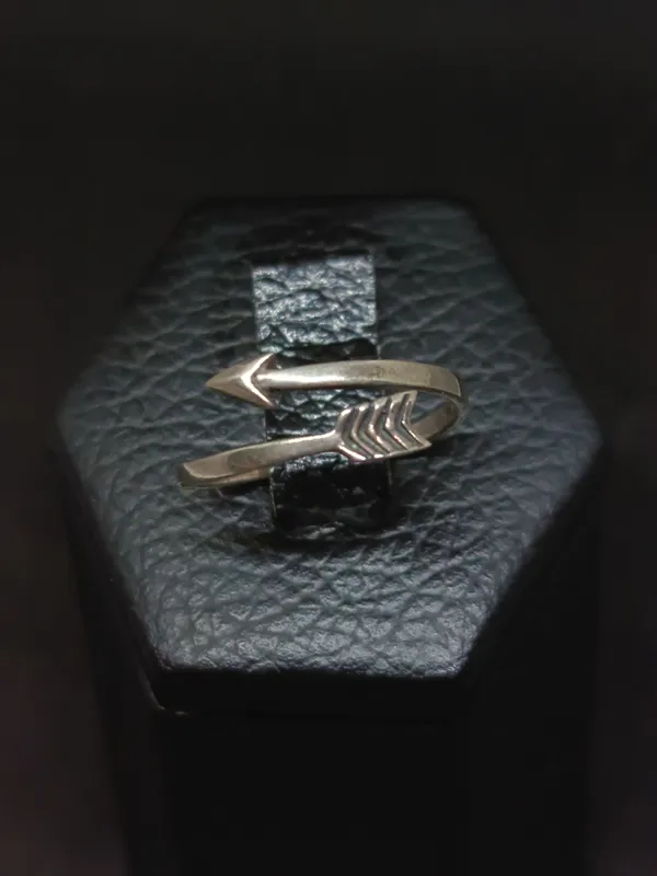 Anillo de plata 925 flecha ajustable