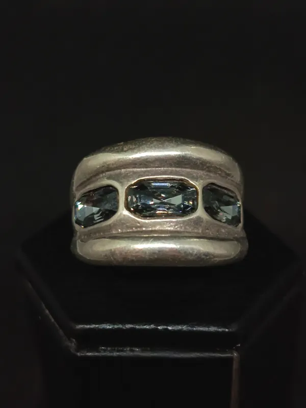 Anillo bañado en plata diseño bluemoon