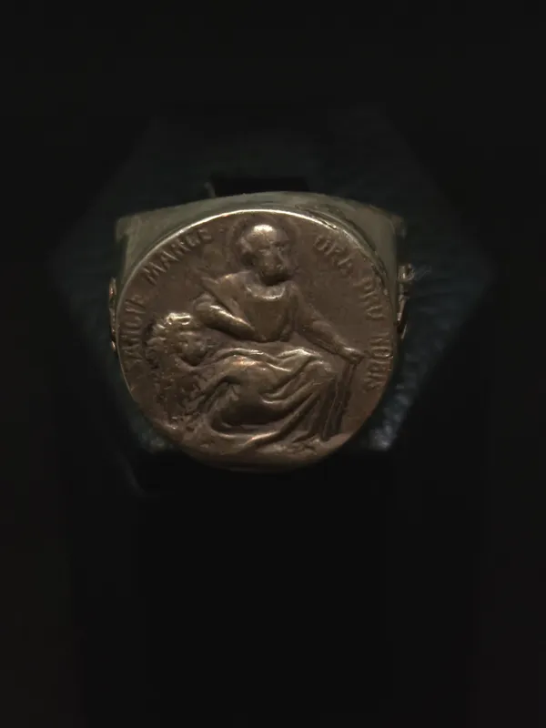 Anillo de plata con detalles en oro