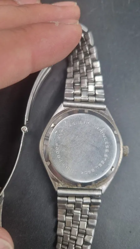 Reloj vintage simass suizo