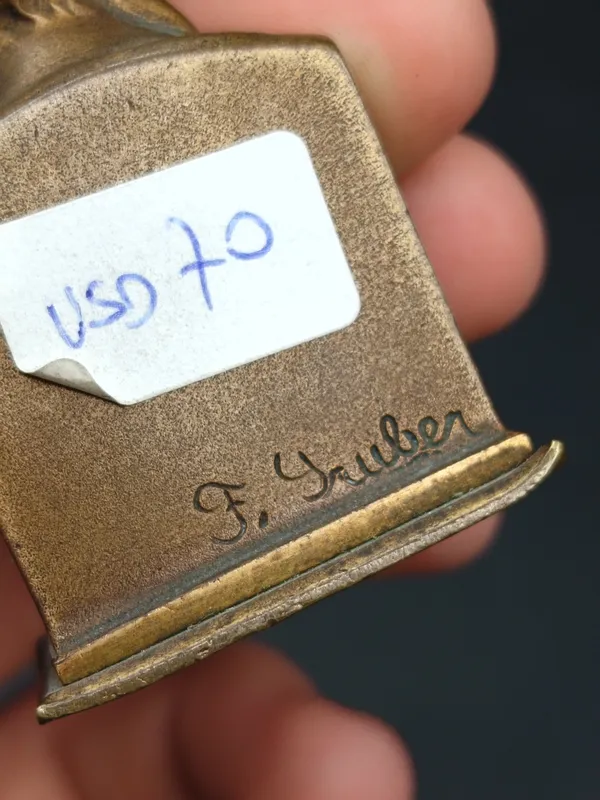 Pequeño busto petit bronce firmado f. gruber