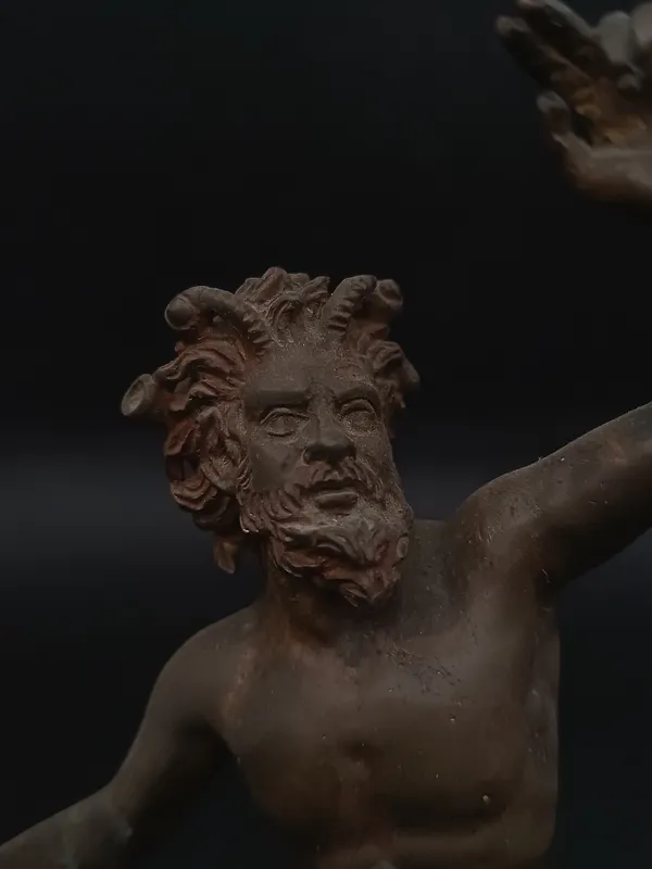 Figura de bronce fauno danzante de pompeya firmada giorgio sommer napoli