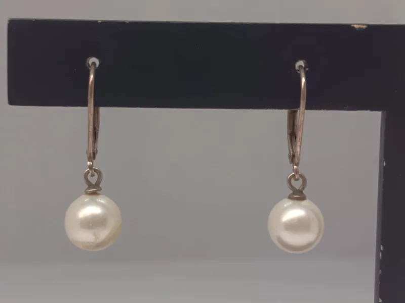 Par de caravanas de plata con perlas