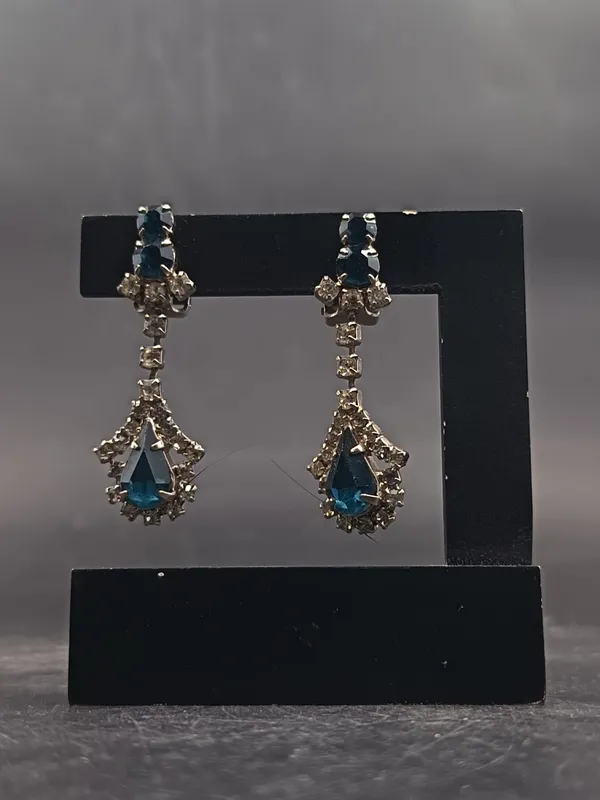 Aros vintage zafiros y piedras trasparentes
