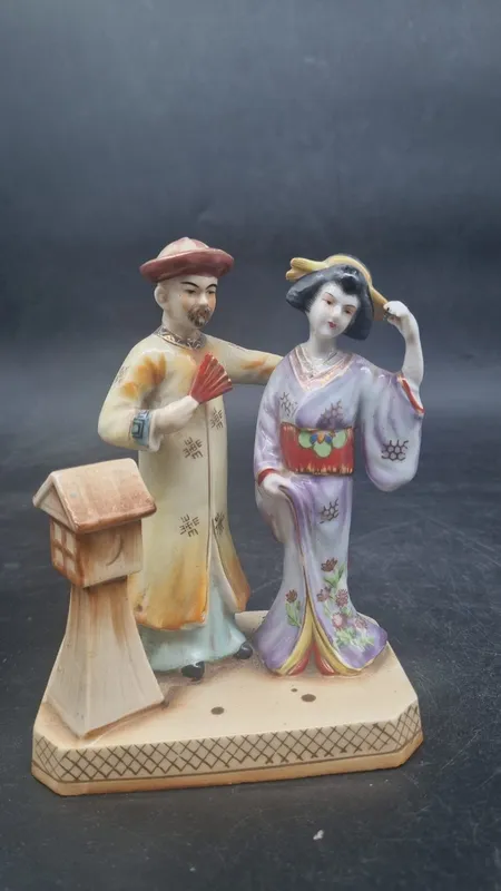 Pareja porcelana oriental pintada a mano