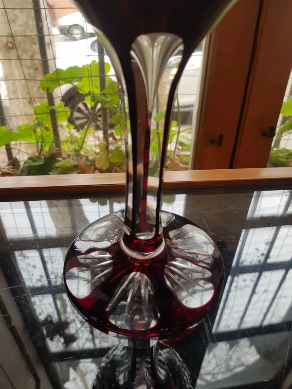 Copon de cristal tallado color rubi 28 cm