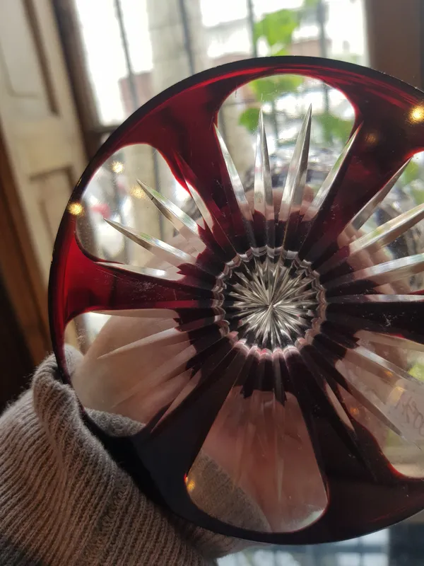 Copon de cristal tallado color rubi 28 cm