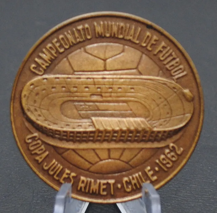 Medalla carlos dittborn