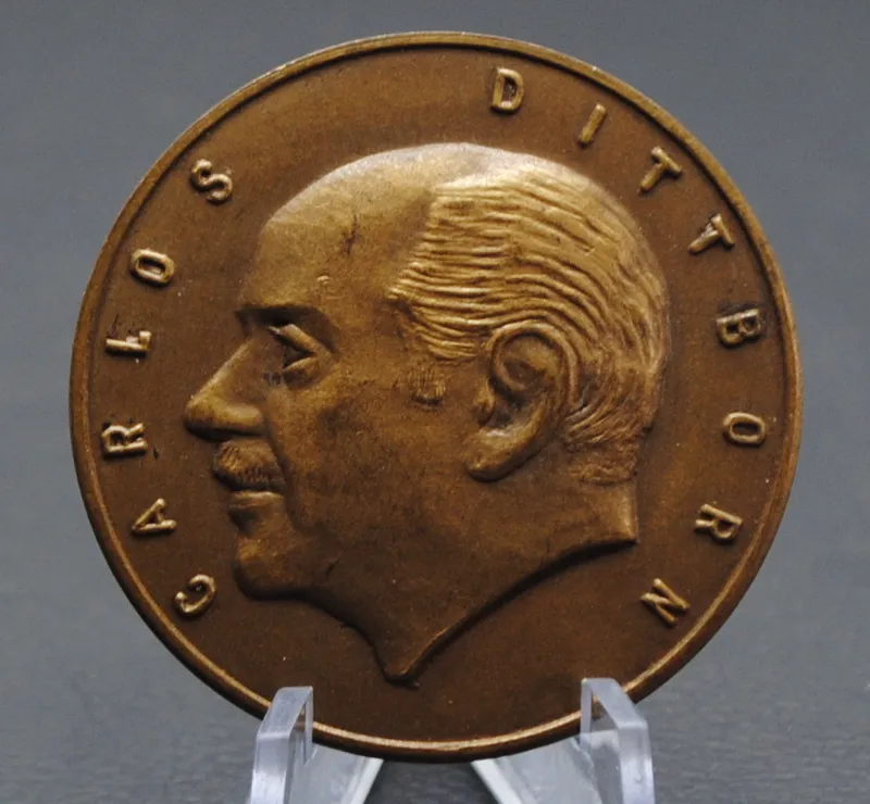 Medalla carlos dittborn