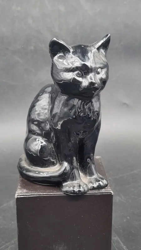 Figura gato negro de porcelana