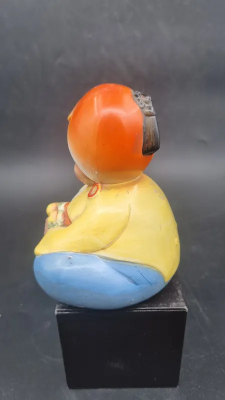 Figura de porcelana buda