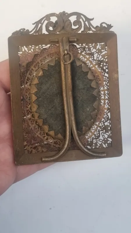 Miniatura de bronce pintada al oleo sobre marfil