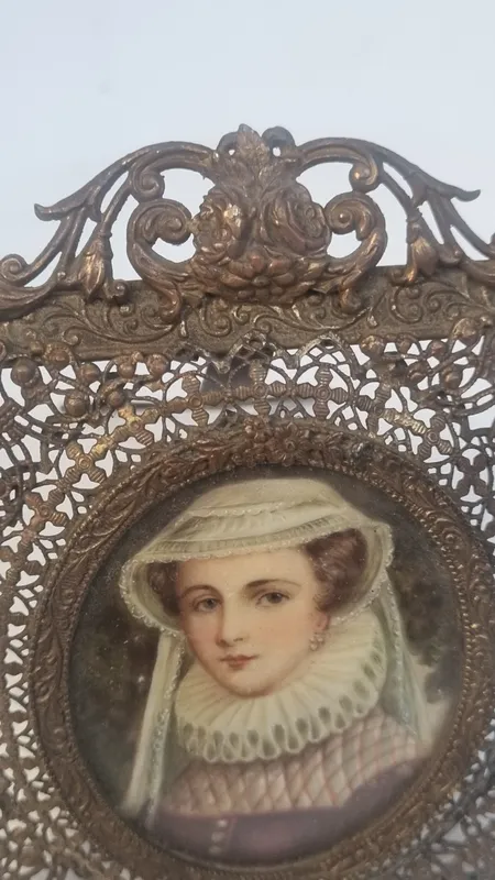 Miniatura de bronce pintada al oleo sobre marfil