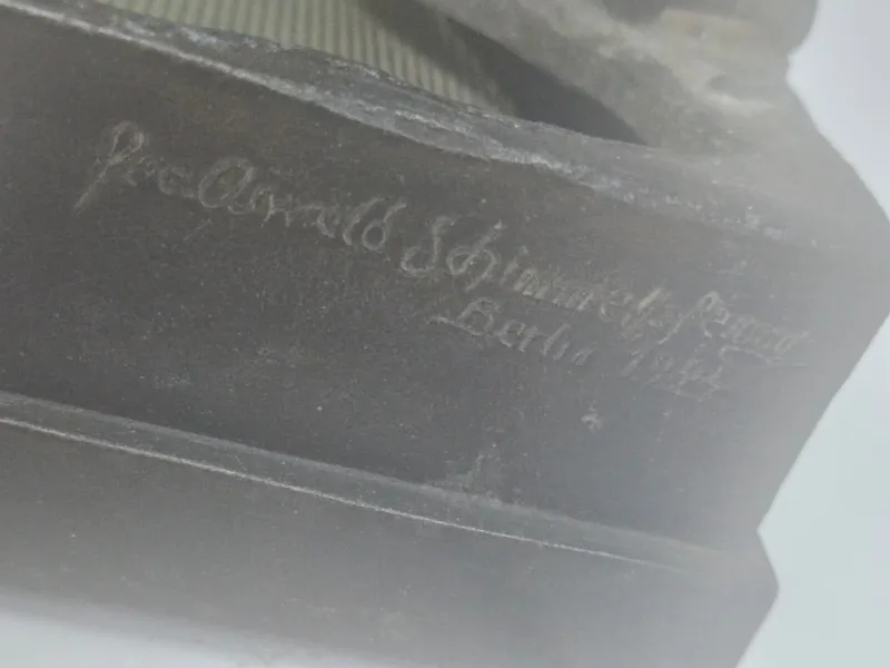 Lampara niña rusa en lago petit bromce firmada oswald schimmrlpfennig berlin 1924