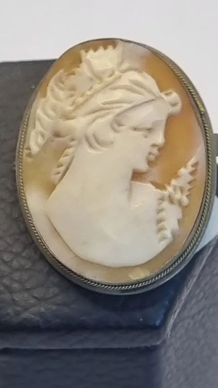 Muy buen camafeo de plata antiguo original