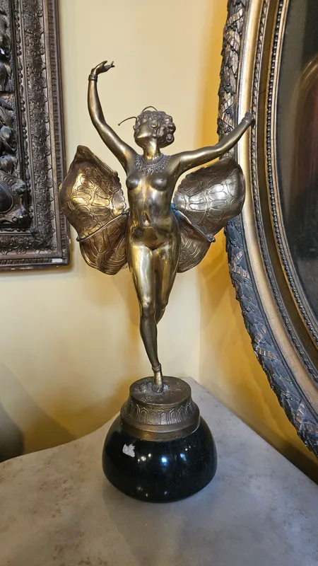 Figura "butterfly dancer" firmada richard thuss austria art noveau
