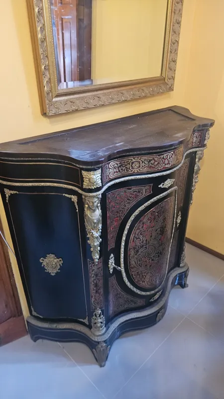 Mueble chiffonier de boulle bronceria ormolu e inscrustaciones