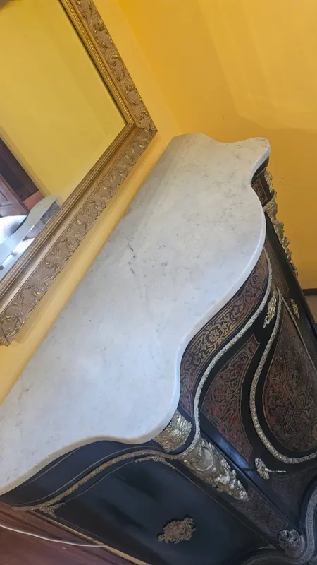 Mueble chiffonier de boulle bronceria ormolu e inscrustaciones