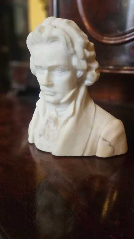 Busto marmol beethovn antiguo