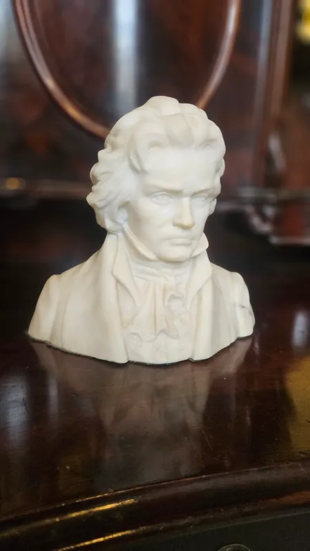 Busto marmol beethovn antiguo