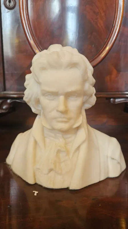 Busto marmol beethovn antiguo