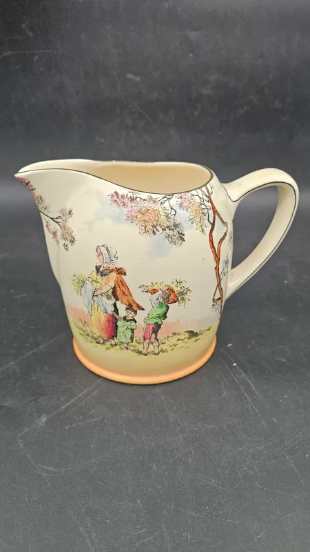 Jarra inglesa de porcelana royal doulton con escena