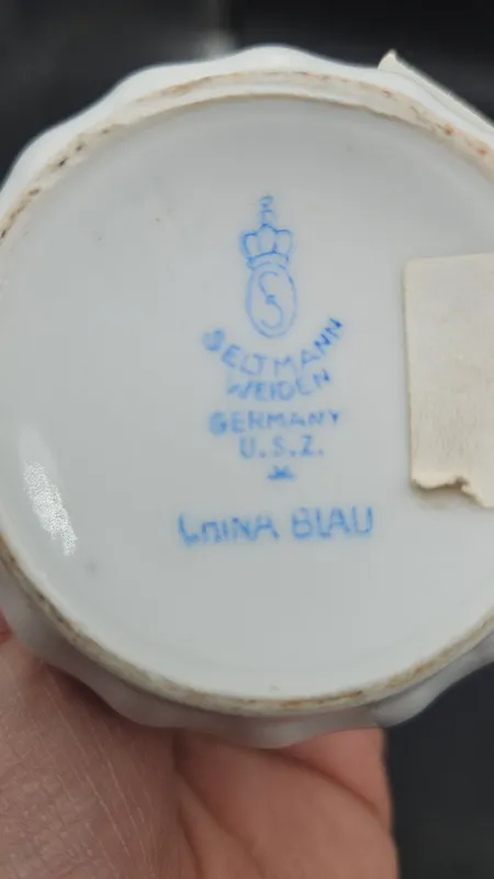 Fina jarra alemana de porcelana tipo lechera años 50