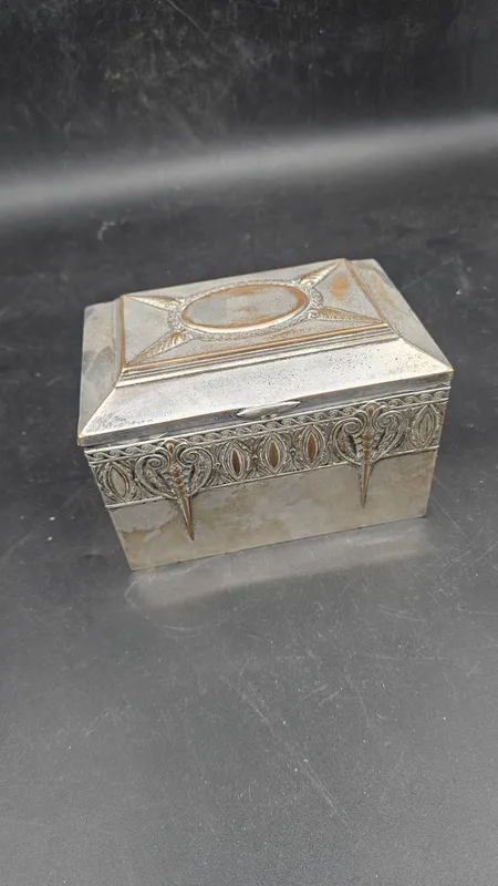 Cofre de metal plateado aleman wmf antiguo de 1920 aprox